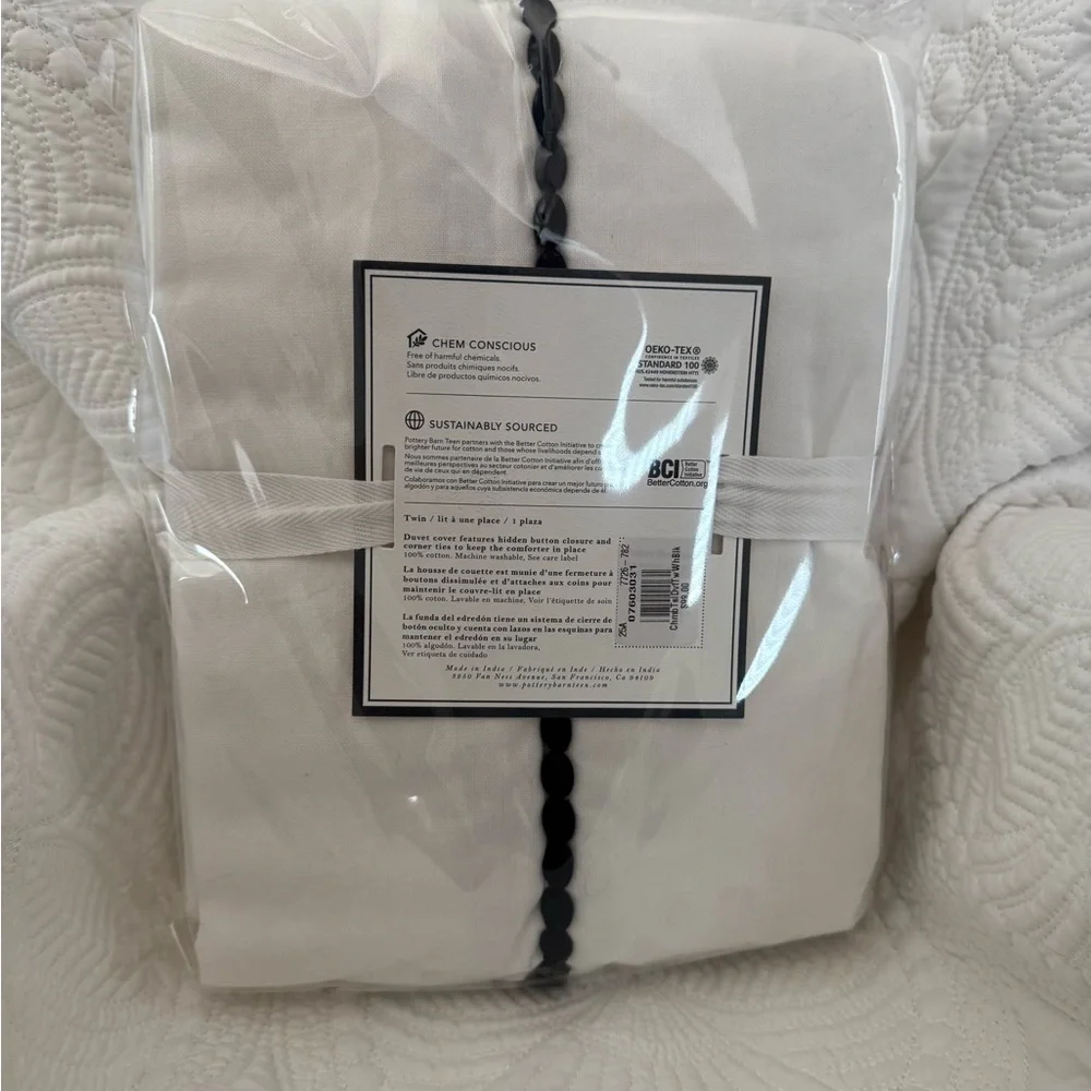 COPY - NWT~ Pottery Barn Teen White and Black Twin Size Duvet Cover